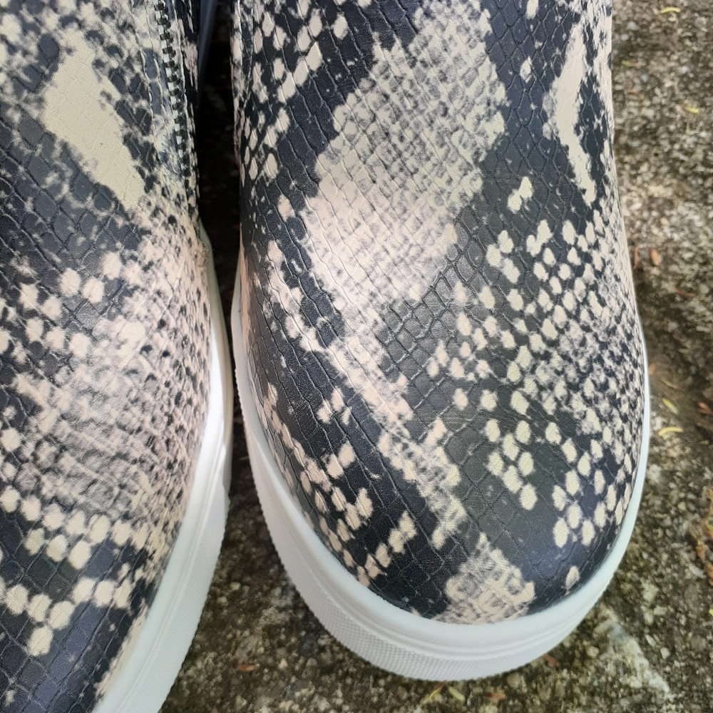 ๐NWOB Time and Tru Snake Wedge Sneakers - Picture 6 of 7